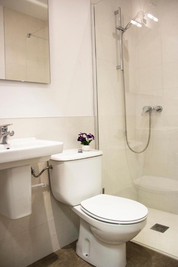 Central, Spacious And Authentic Family Apartment Сан Себастиан Екстериор снимка